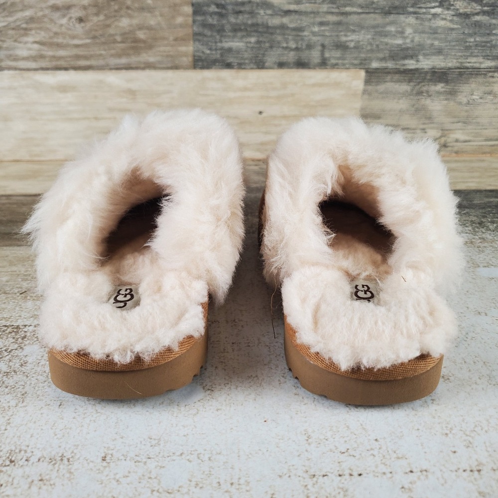 UGG Cozy II Girls Slippers Sz 11 Chestnut Suede Comfort Round Toe Indoor Shoes - Picture 3 of 10
